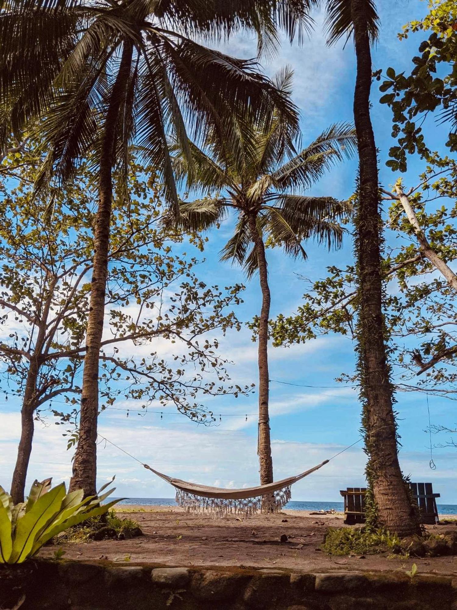 Playa Del Fuego Camiguin Beach Hostel & Resort Mambajao Exterior photo