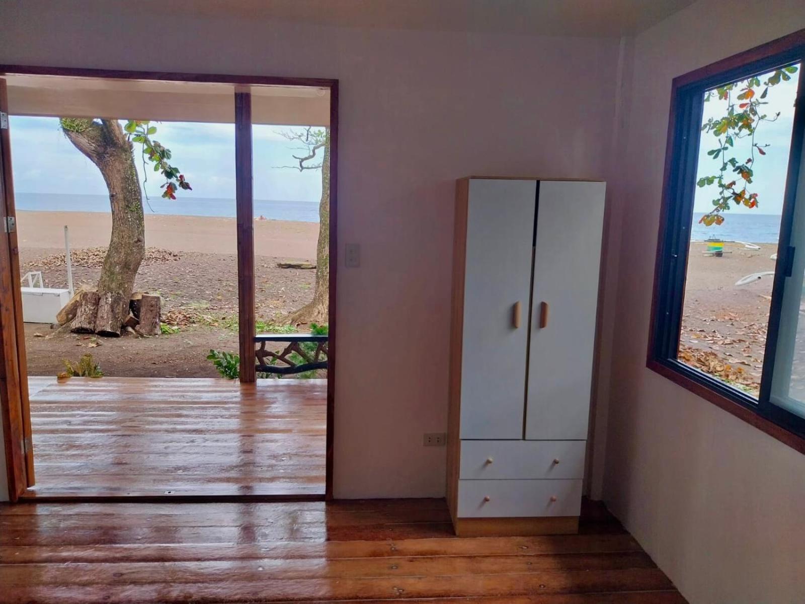 Playa Del Fuego Camiguin Beach Hostel & Resort Mambajao Exterior photo