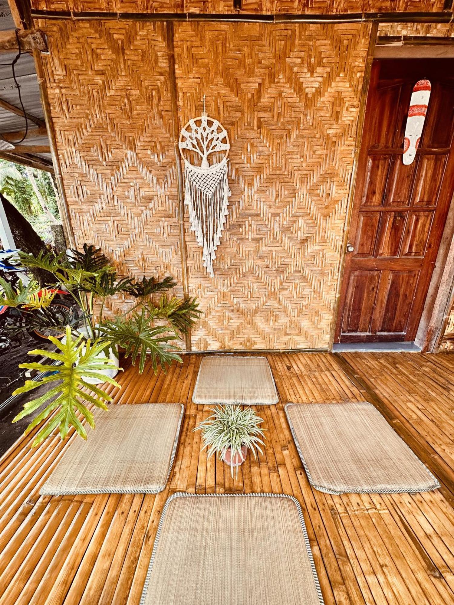 Playa Del Fuego Camiguin Beach Hostel & Resort Mambajao Exterior photo
